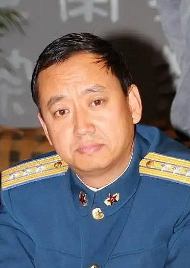 李洲 Zhou Li照片