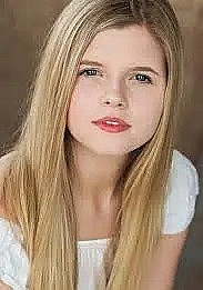 安娜·穆尔沃伊·滕 Ana Mulvoy Ten照片