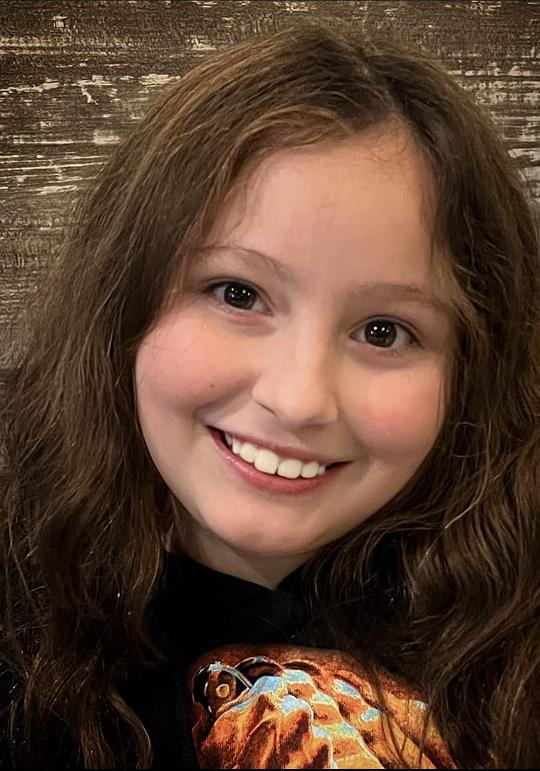 达利·罗斯·特特罗 Dali Rose Tetreault照片