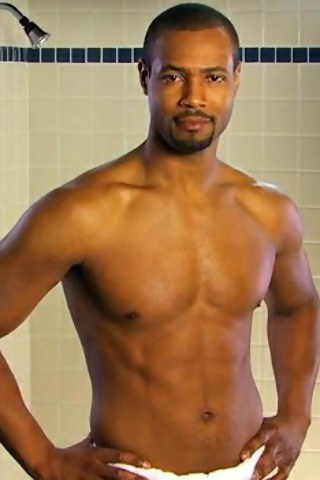 艾赛亚·穆斯塔法 Isaiah Mustafa照片