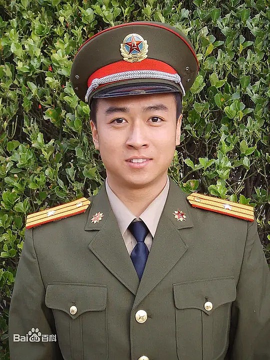 李阳 Yang Li照片