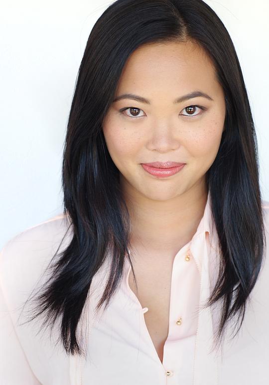 达娜·温·刘 Dana Wing Lau照片