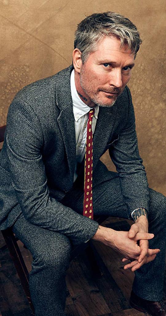 特拉维斯·史蒂文斯 Travis Stevens照片