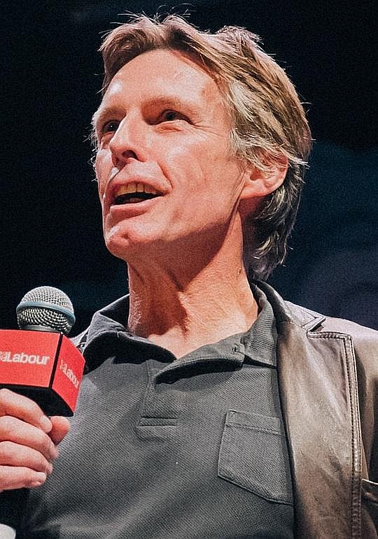罗南·贝内特 Ronan Bennett照片