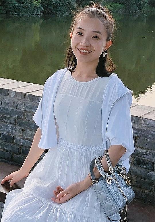 张妮 Ni Zhang照片