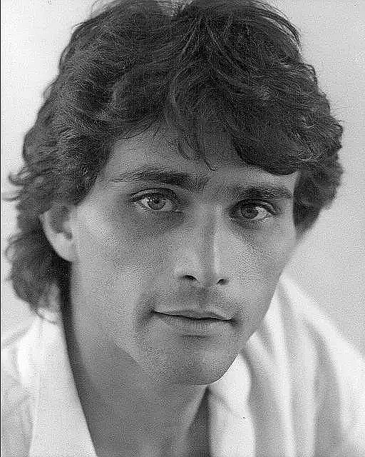 胡伯托·苏里塔 Humberto Zurita照片