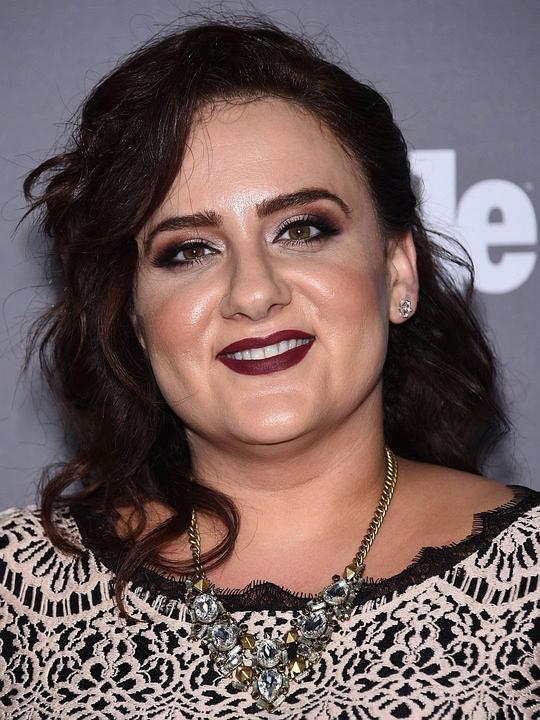 亚提米丝·帕博达尼 Artemis Pebdani照片