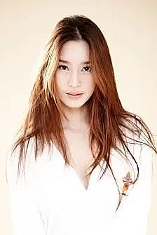 瓦丽缇莎·玛黑颂 Varitthisa Limthammahisorn照片