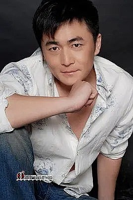 邢琪琦 Qiqi Xing照片