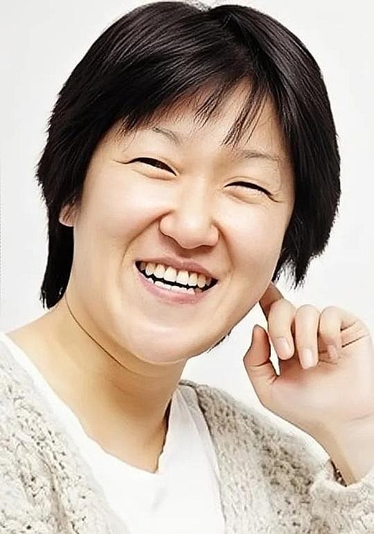 李有静 Woo-jung Lee照片