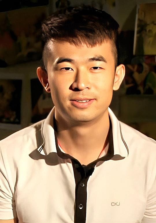 颜凡津 Fanjin Yan照片