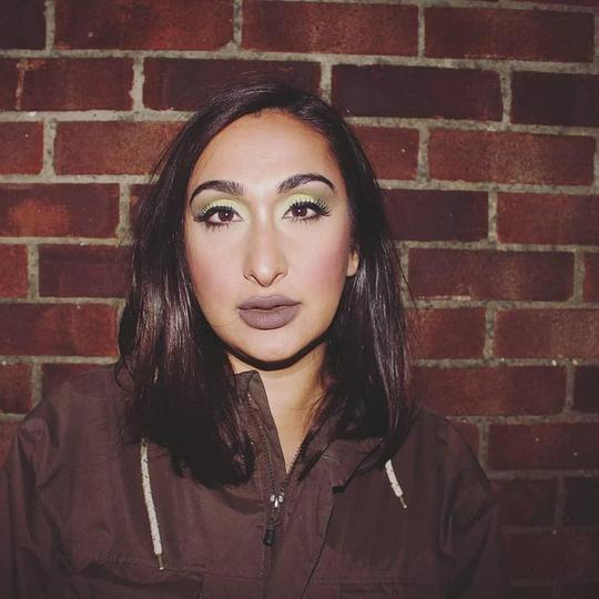 萨斯卡亚·恰那 Saskia Chana照片