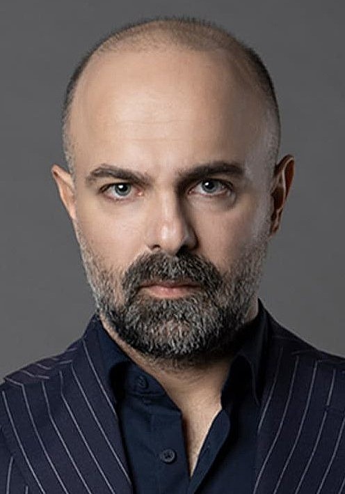 埃尔坎.艾夫齐 Erkan Avci照片