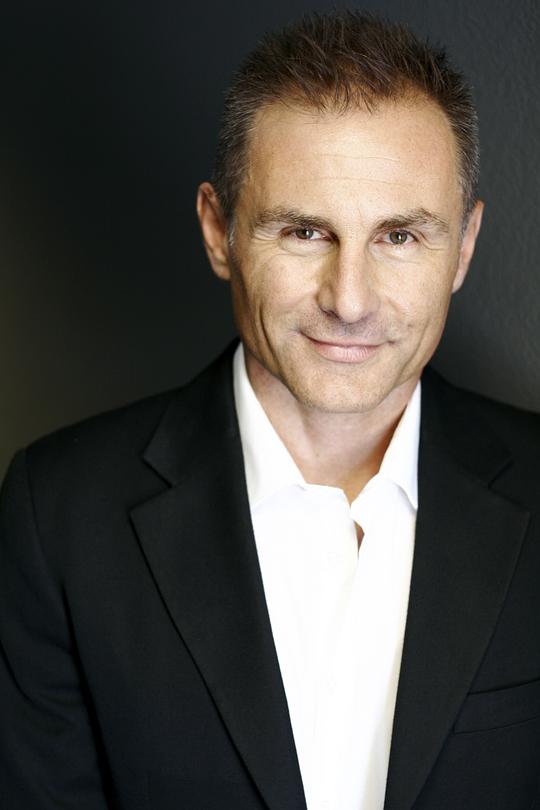 彼得·阿佩塞拉 Peter Arpesella照片