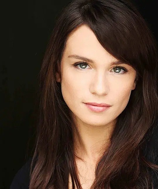 格温多兰·泰勒 Gwendoline Taylor照片