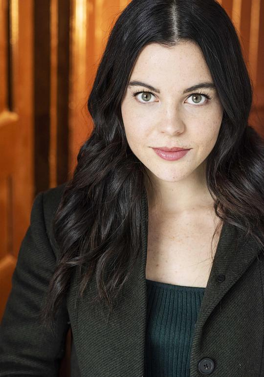 黛安娜·博特尔奥-若班斯基 Diana Botelho-Urbanski照片