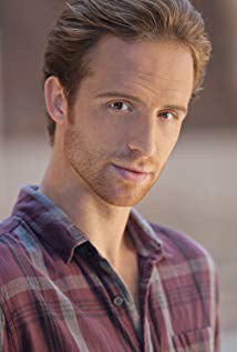 亚当·哈蒂格 Adam Hurtig照片