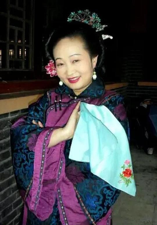 何玉琳 Yulin He照片
