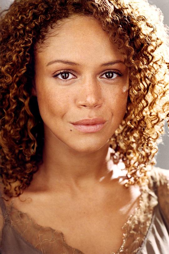 安珀·格雷 Amber Gray照片