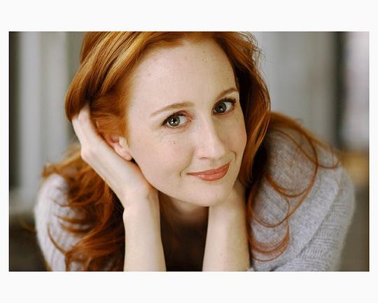 梅根·伯恩 Megan Byrne照片