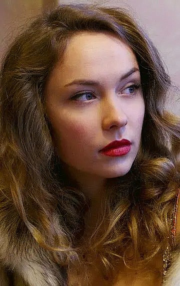 叶夫根尼娅·洛扎诺娃 Evgeniya Rozanova照片
