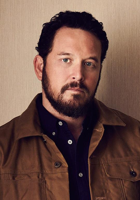 科尔·豪瑟 Cole Hauser照片