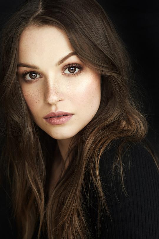 凯拉·华莱士 Kayla Wallace照片