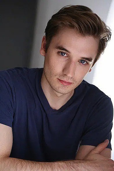 赛斯·南里奇 Seth Numrich照片