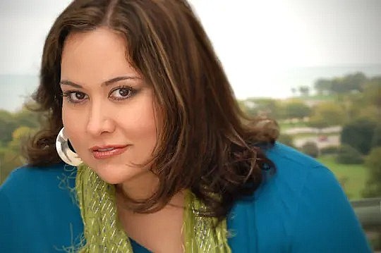 坦妮娅·萨拉乔 Tanya Saracho照片