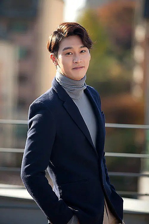 成赫 Sung Hyuk照片