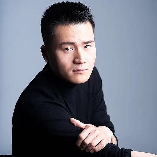 方言 Yan Fang照片