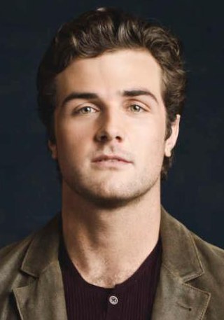 博·米尔乔夫 Beau Mirchoff照片