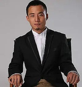 卢青海 Qinghai Lu照片