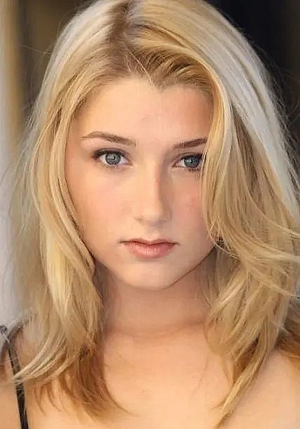 阿纳斯塔西娅·巴拉诺娃 Anastasia Baranova照片