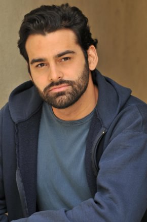 文森特·里维拉 Vincent Rivera照片