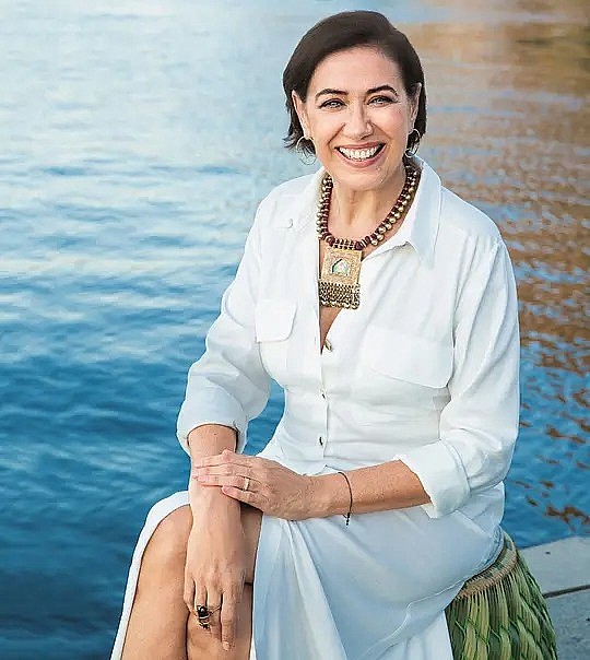 莉莉娅·卡布拉尔 Lília Cabral照片