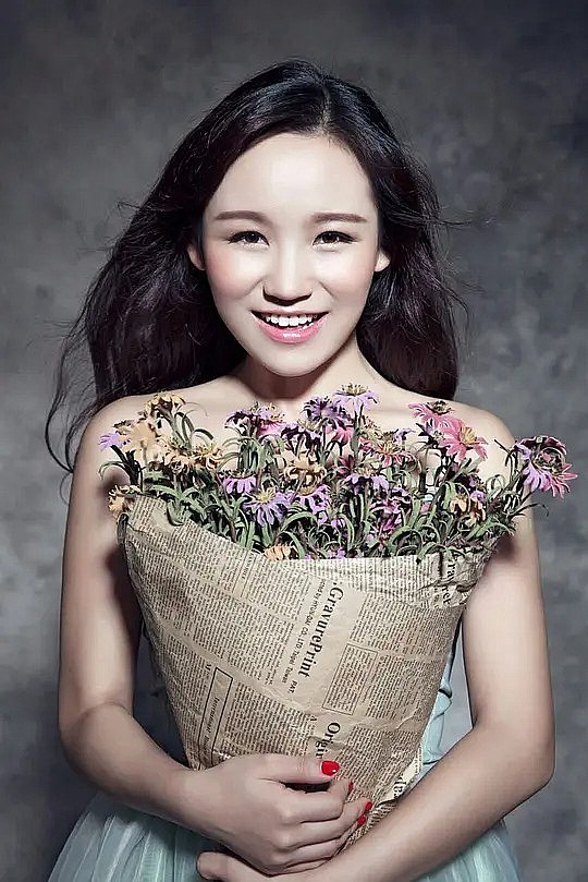 王雪沁 Xueqin Wang照片