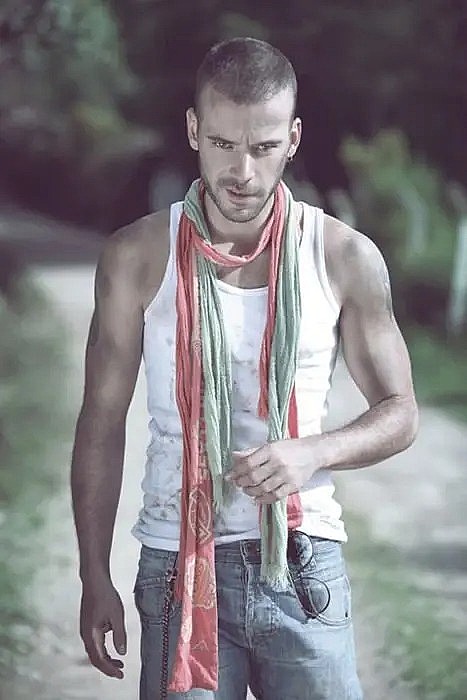 迭戈·卡达维德 Diego Cadavid照片