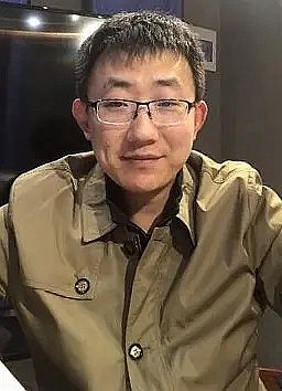 李圳宜 Zhenyi Li照片