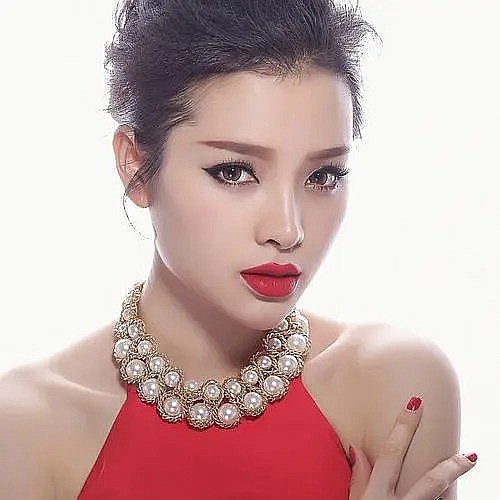 阮玉芳贞 Phương Trinh Jolie照片