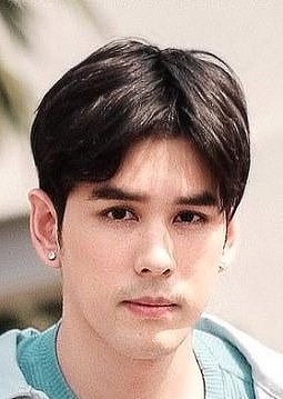 查亚鹏·本纳格 Chayapol Bunnag照片