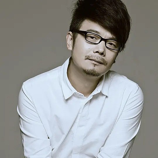 王虎 Hu Wang照片