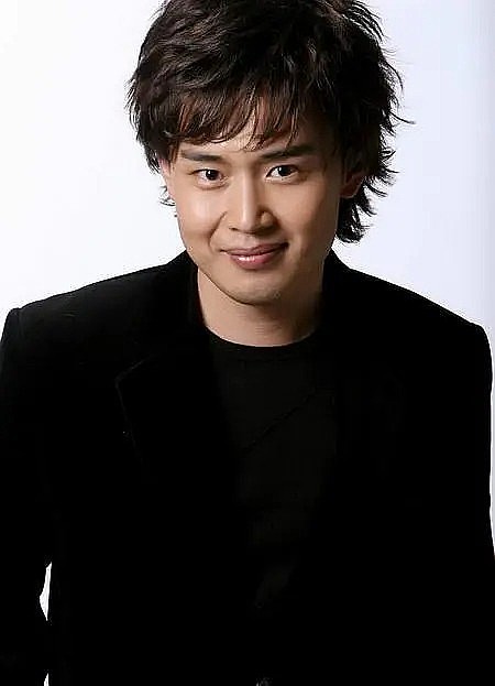 李晔 Ye Li照片