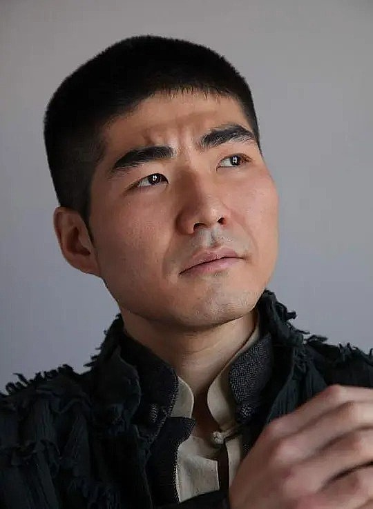 周翔 Xiang Zhou照片