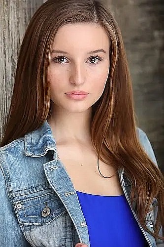 乔丹娜·泰勒 Jordana Taylor照片