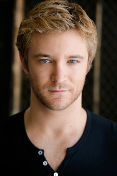 迈克·韦尔奇 Michael Welch照片