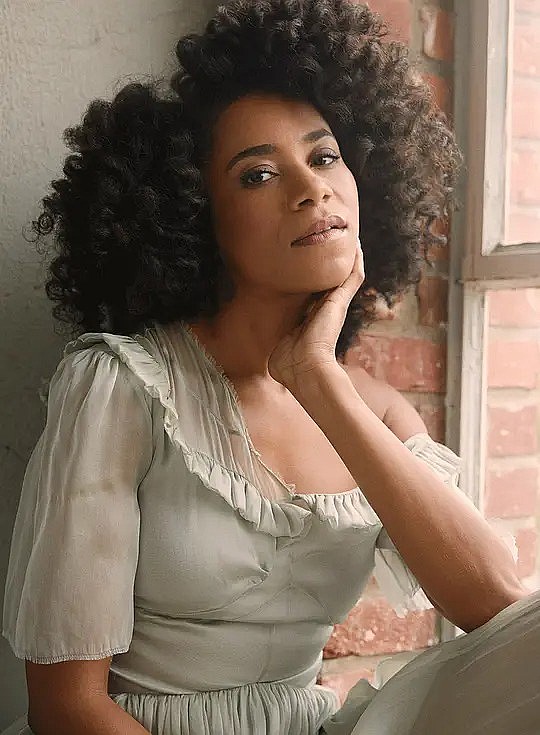 凯莉·麦克里里 Kelly McCreary照片