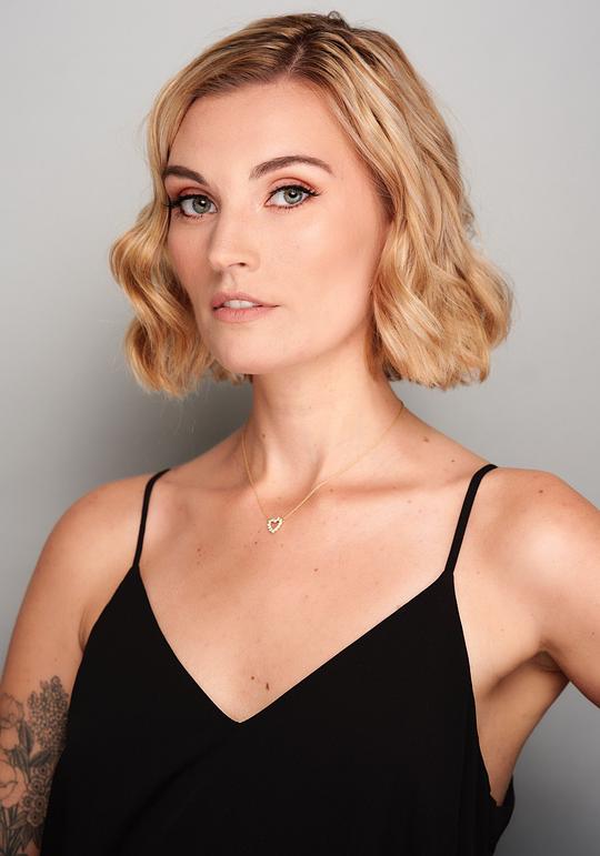 安娜·欣德曼 Anna Hindman照片