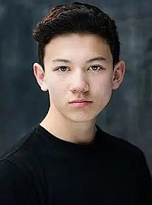 弗兰克卡瓦 Frank Kauer照片