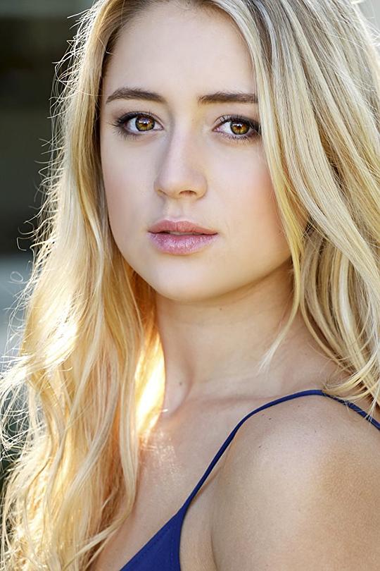 丽兹·布罗德威 Lizze Broadway照片